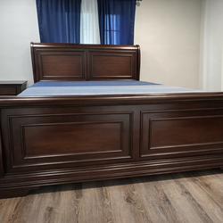 Queen bed with mattress