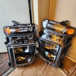 2020,2024 Chevy Silverado 2500 PAIR OF Headlights
