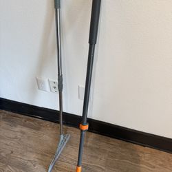 Broom And Scrubber