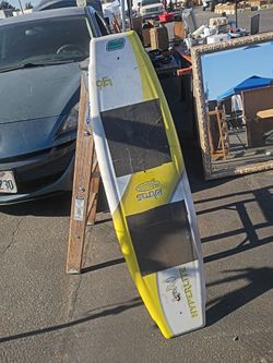 Hyperlite Byres Wakeboard Yellow White Black