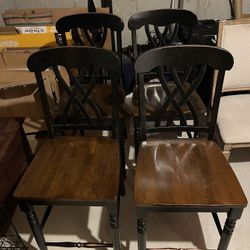 4 Kitchen counter Stools