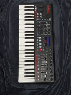 Akai MPK249 midi keyboard