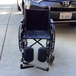 Drive wheelchair very good condition. Light with the legs is adjustable goes up and down.
