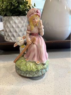 Vintage Bo Peep music box