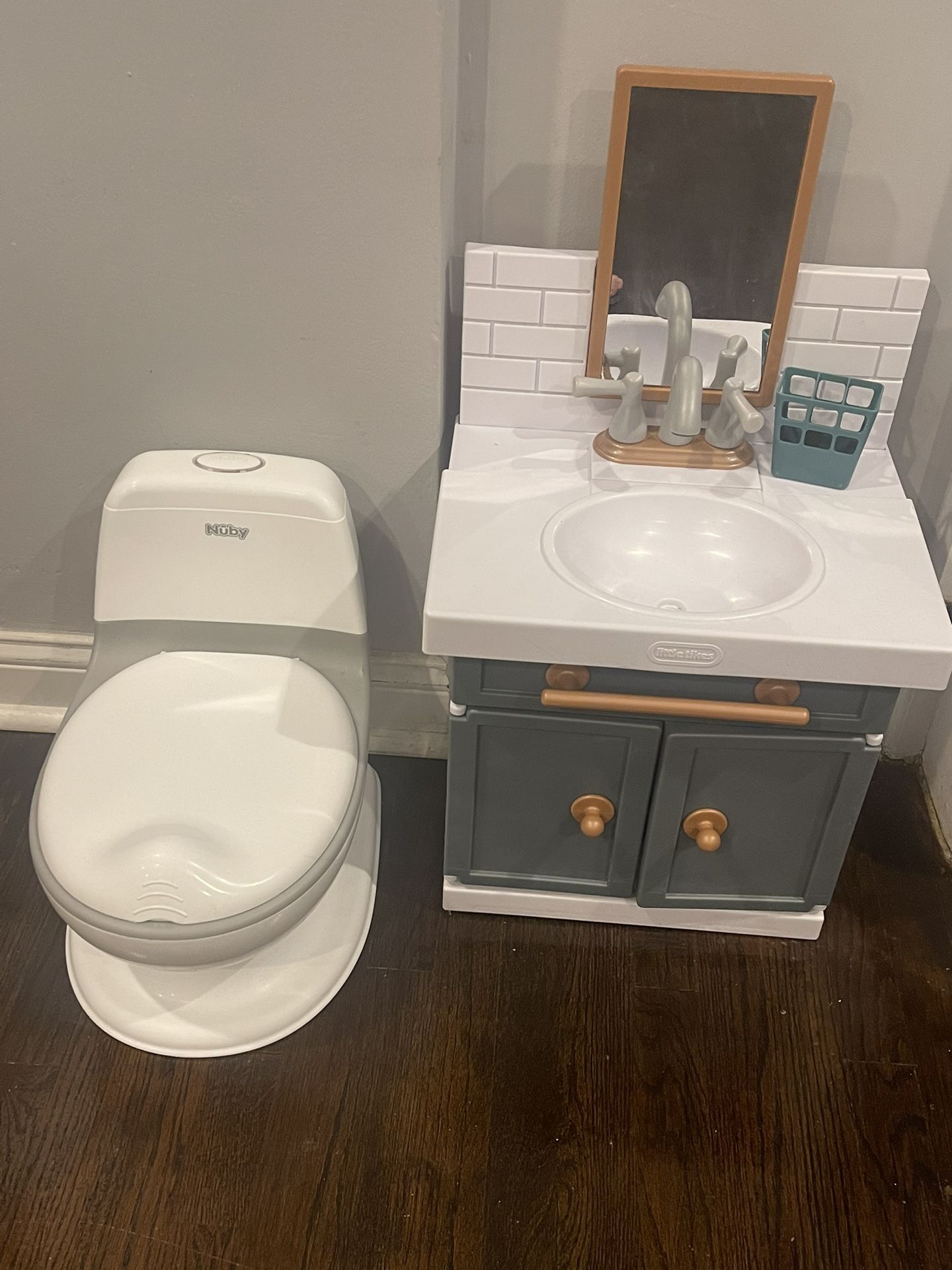 Toddler Toilet And Sink
