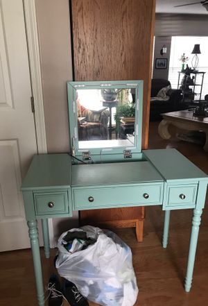 New And Used Makeup Vanity For In Rock Hill Sc Offerup Makeup Vanity For In Lake Park Nc