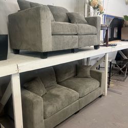 ON SALE: New Gray Sectional