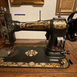 White rotary Sewing Machine 