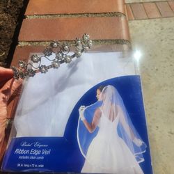 New wedding veil and headpiece