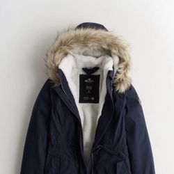 Hollister Women’s Large Parka $70