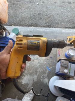 Dewalt electric screws