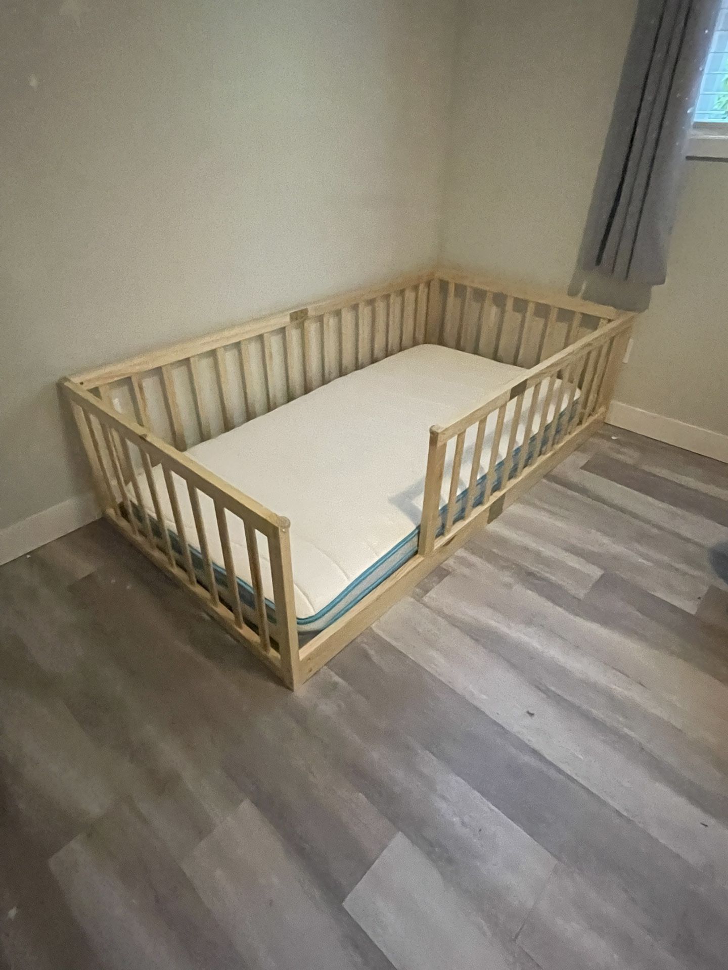 Montessori Floor Bedframe