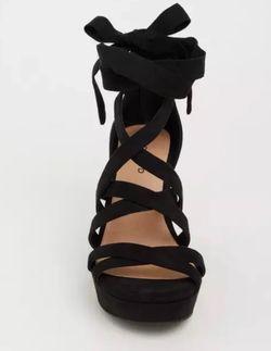New Torrid Strappy Wrap Platform Wedge BLACK size 10