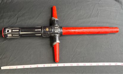 Star Wars Kylo Ren Electronic Lightsaber Hasbro 2015 Red Retractable Tested Works