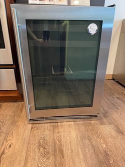 Uline 24 Inch Beverage Center 
