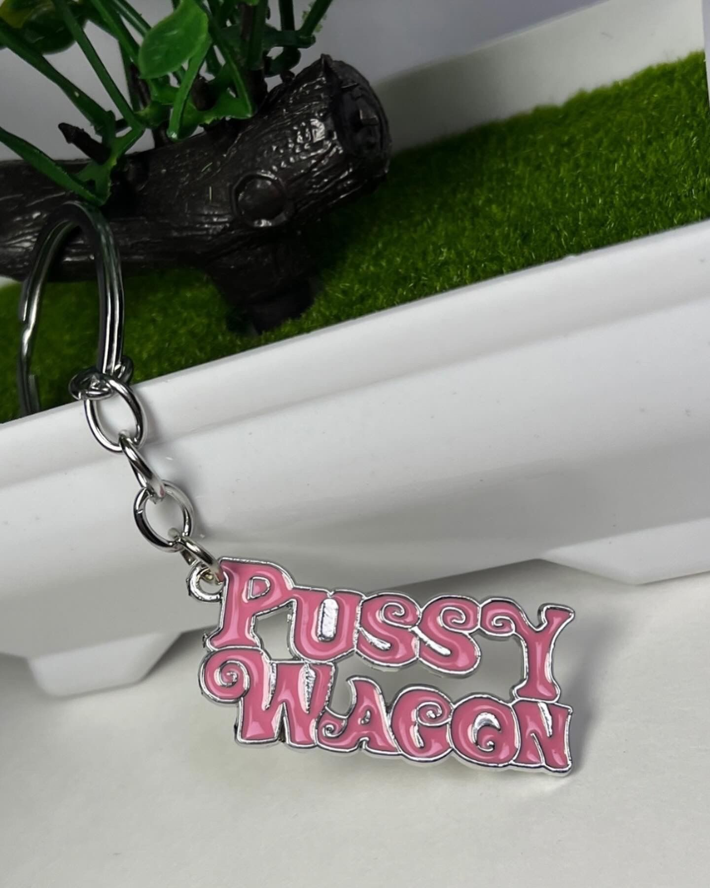 P*ssy Wagon Key Ring Pendant, Pink Alloy Fashion Accessories
