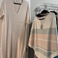 Barefoot Dreams New Poncho, Ocean Breeze + Lounger