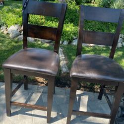 Solid Wood Table W/ Bar Height 4 Chairs + Bench Bar 