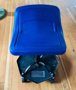 Icon shop/garage stool chair