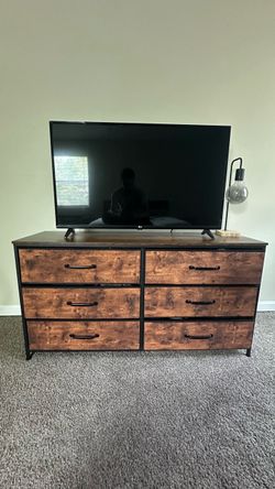 6-Drawer Dresser – Rustic Brown – $60 OBO