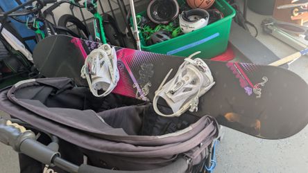 Women's snowboard 144cm Morrow - minor crack
