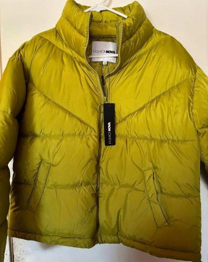 FASHION NOVA PUFF COAT