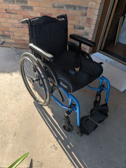 TiLite X folding wheelchair