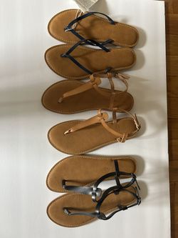 Amazon Essential Sandals Size 8