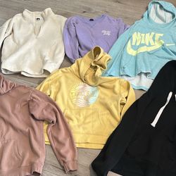 Girl’s sweatshirts