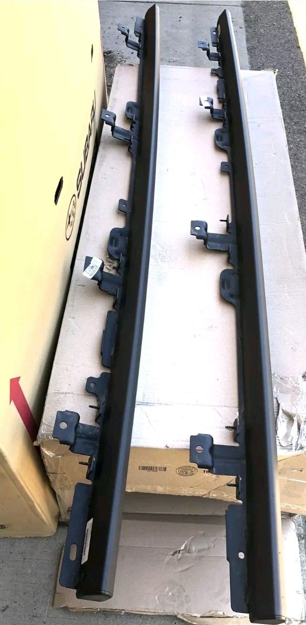 Jeep Gladiator MOJAVE Rock Sliders Rails OEM