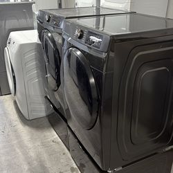 Samsung washer and gas dryer set
