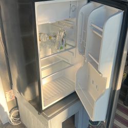 Mini Frig Magic Chef