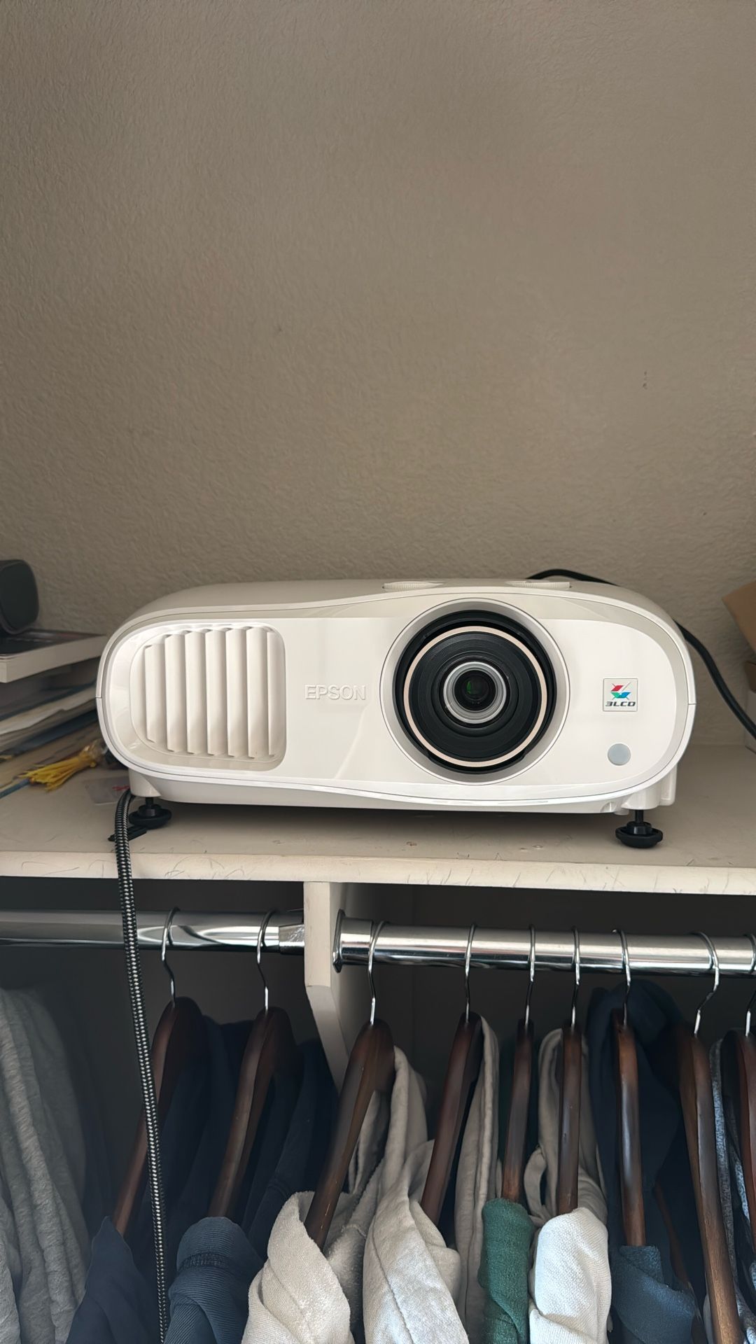 Home Cinema Setup- Projector- Soundbar ALR Screen