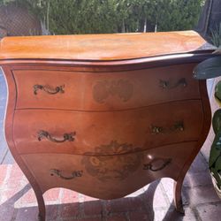 French Bombé Chest/commode 