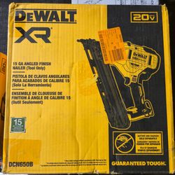 DEWALT 20V MAX XR Lithium-Ion Cordless 15-Gauge Angled Finish Nailer (Tool Only)