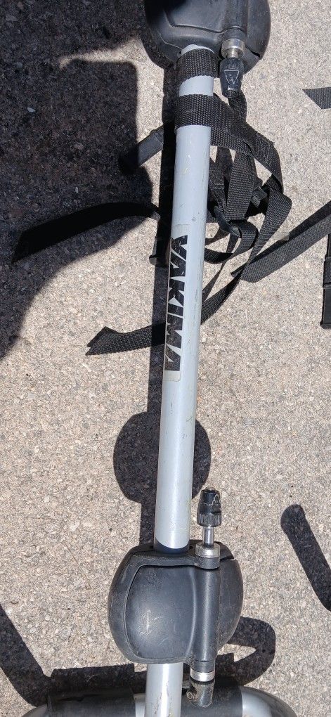 Yakama 2 Bike Truck Bed Bike Rack