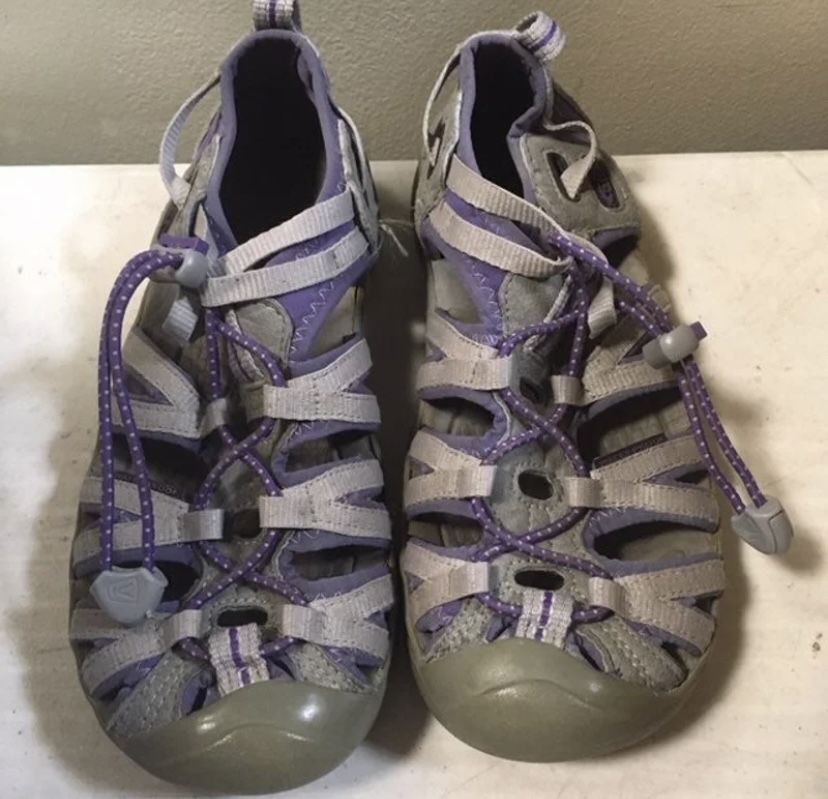 Keen Girls Size 3 Slip On Shoes Sandals