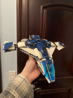Lego Avengers Quinjet 