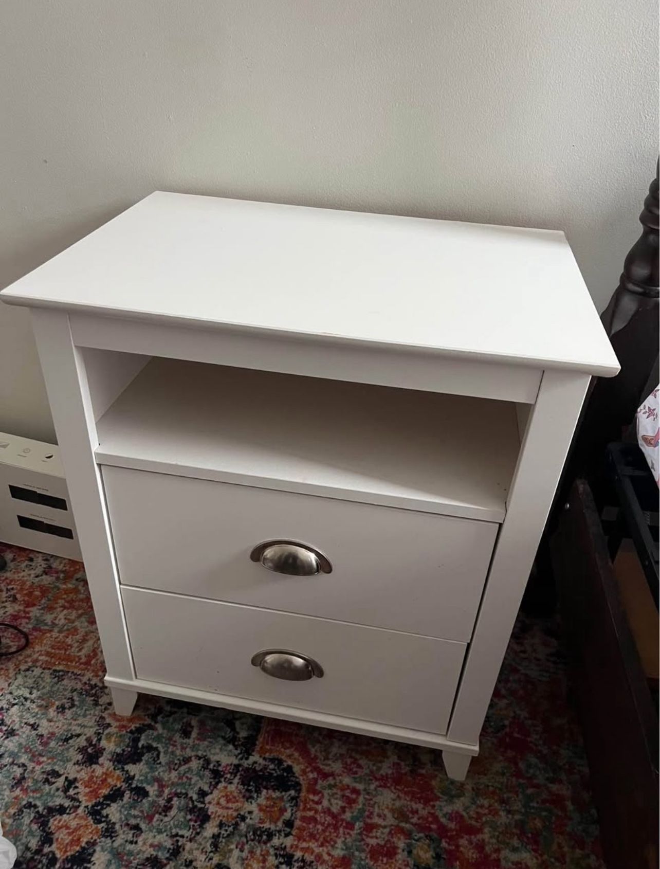 Nightstand / Side table