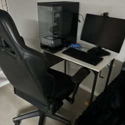 NEW PC GREAT CONDITION 