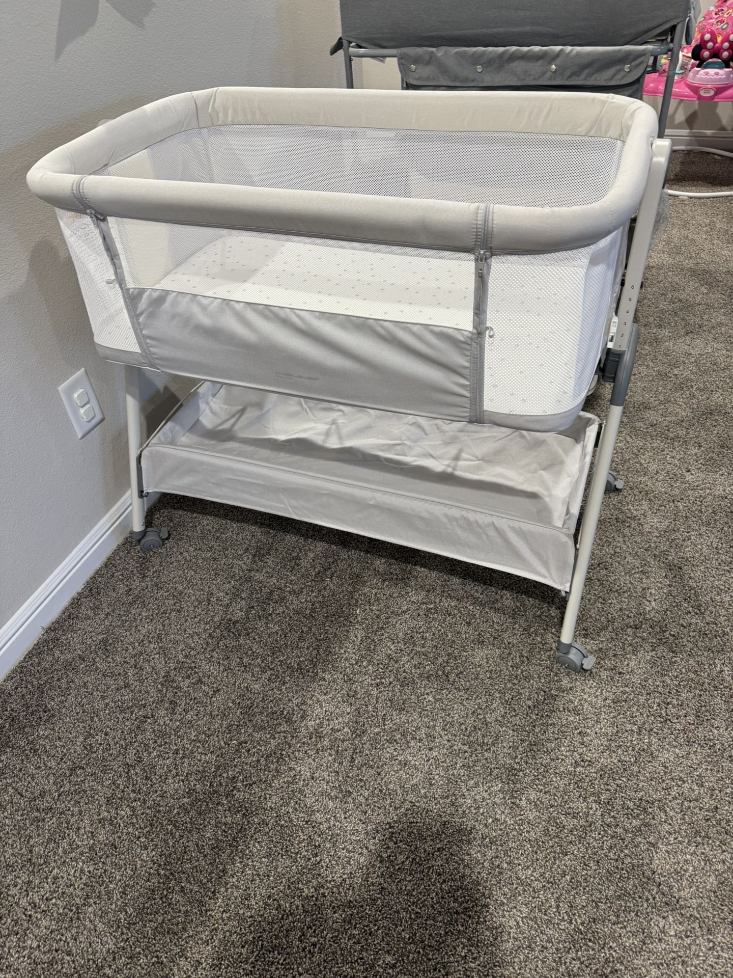 Adjustable Bassinet- Light Grey With Under Storage