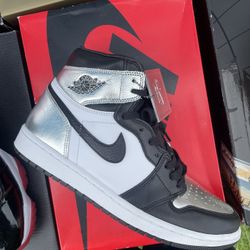 Jordan 1 Silver Toe 