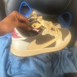 Travis Scott x Air Jordan 1 Low OG ‘Reverse Mocha’
