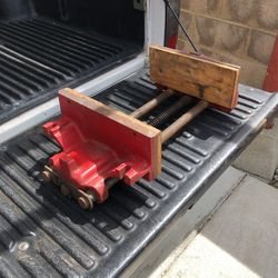 Craftsman. 12” Inch Jab. Wood Vise.