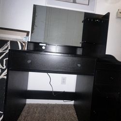 Black Vanity 