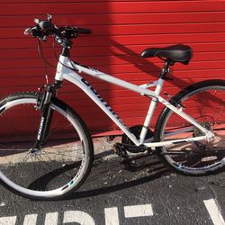 schwinn network 3.0 mens hybrid bike