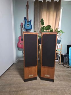 Vintage Pair of Advent Heritage Speakers