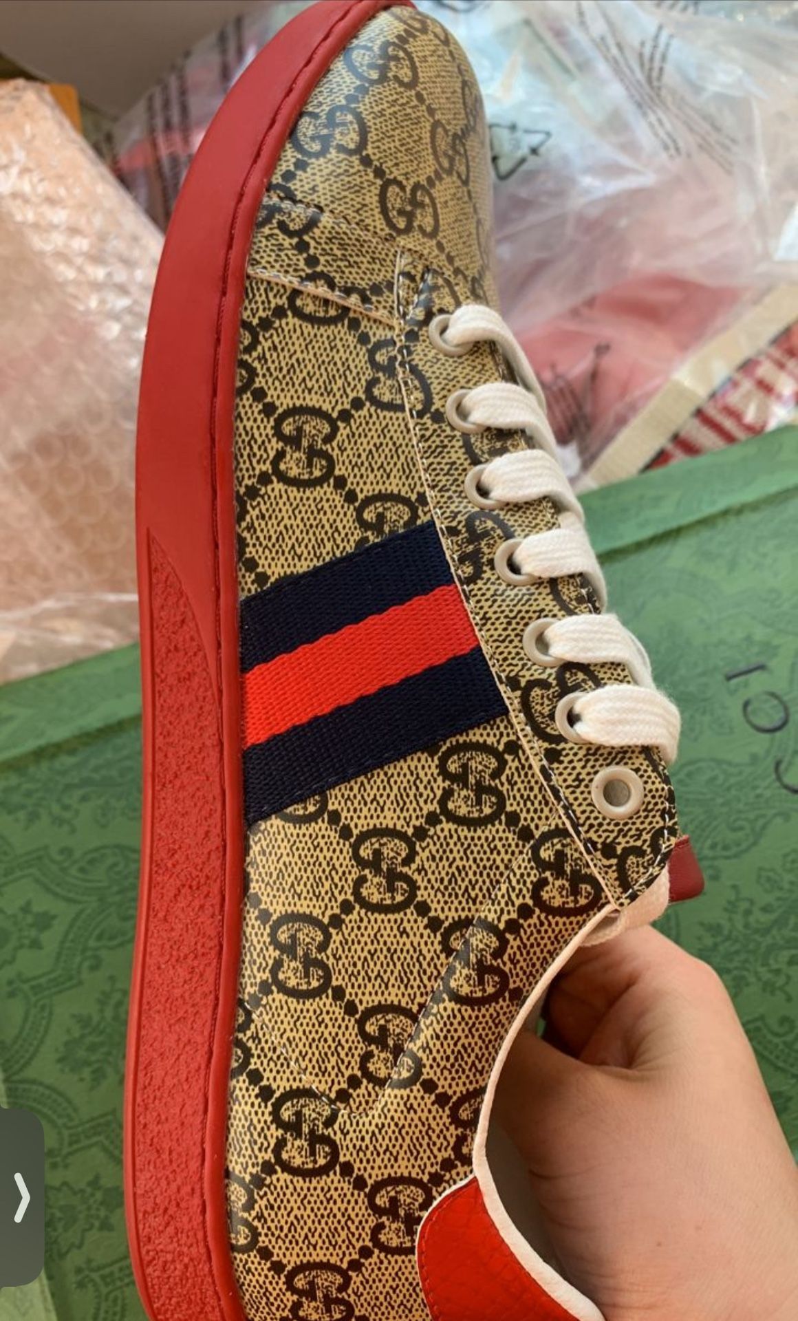 Gucci Shoes 