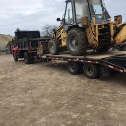 Full Sized Backhoe For Hire With Operator 