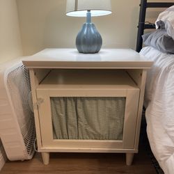 Side Table With Lamp